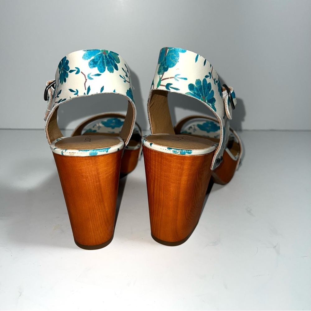 Lucky Brand Floral Heeled Sandals - White and Blue - Picture 4 of 9